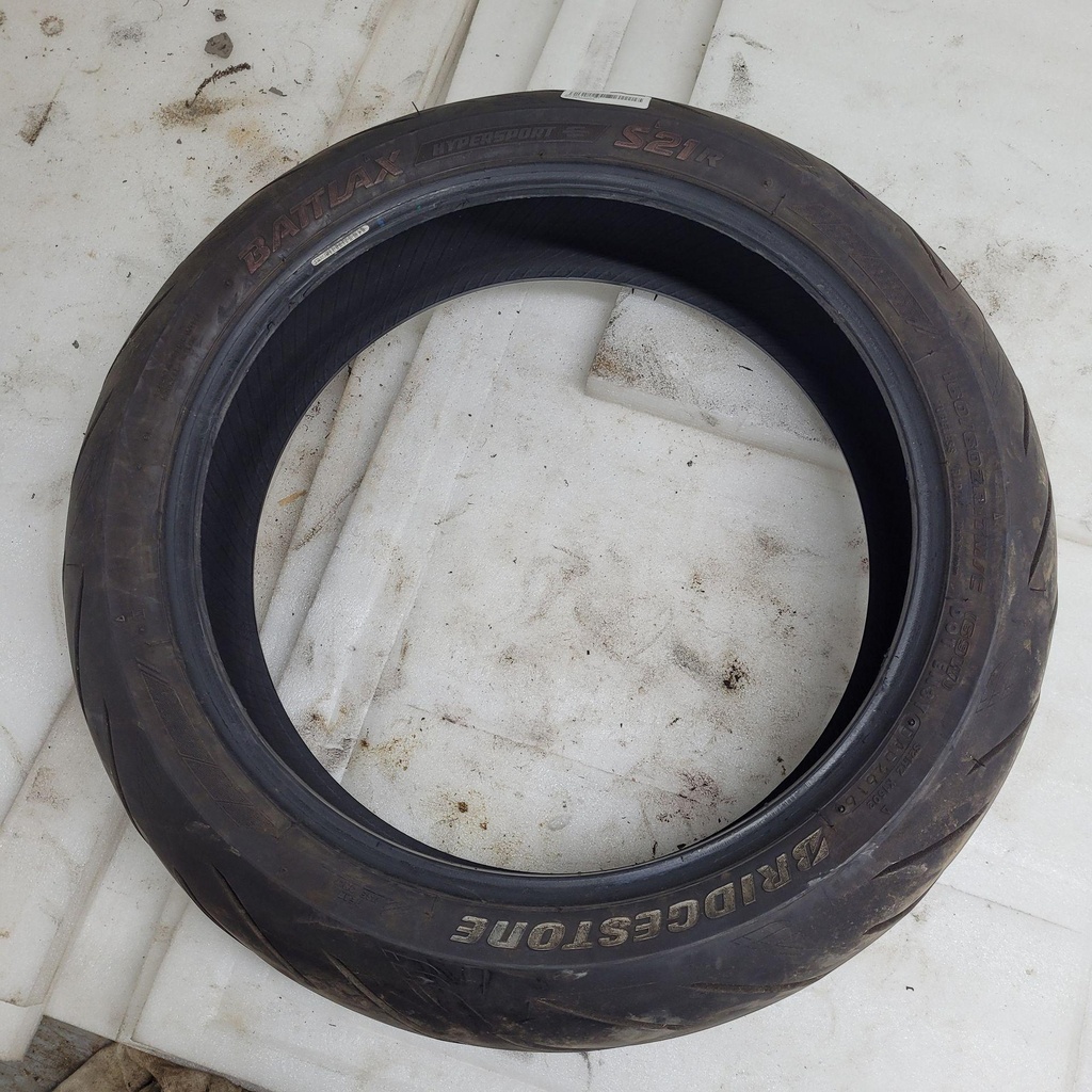 160/60zr17m/c-001