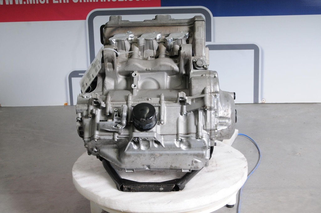 2HC114000000-001