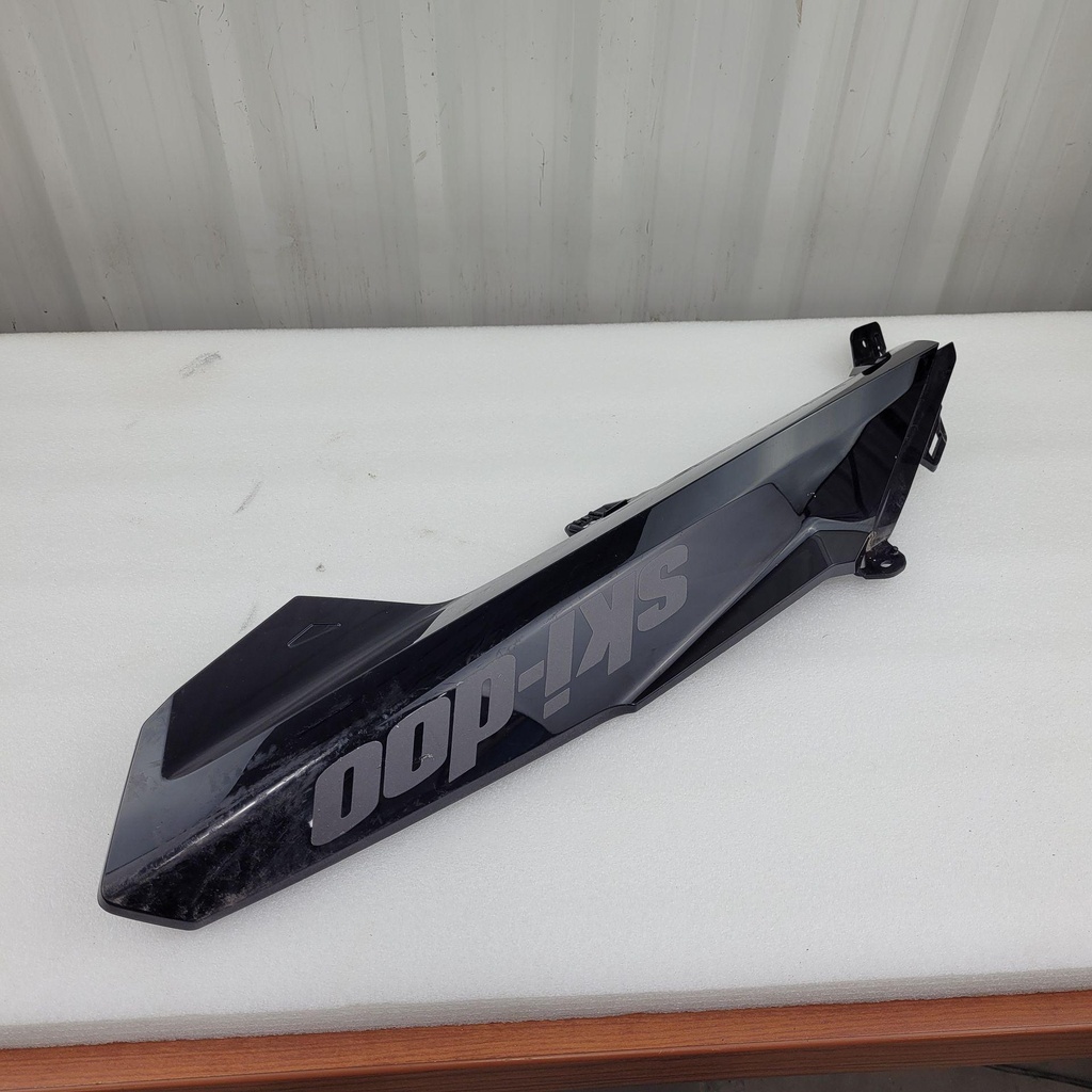 deep black, rh front hood