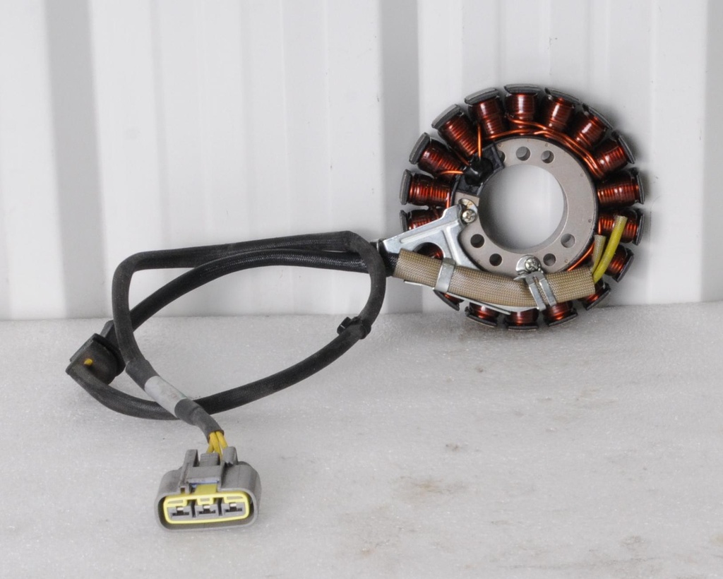 [420296913-001] stator 400w (420296913-001)