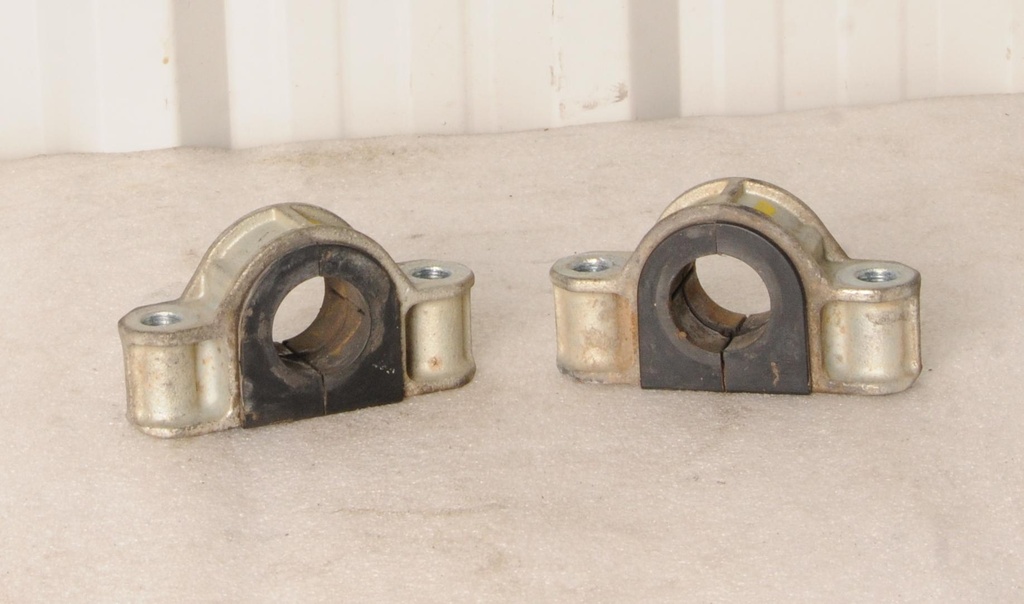 bracket cap, sway bar, 1.25 in