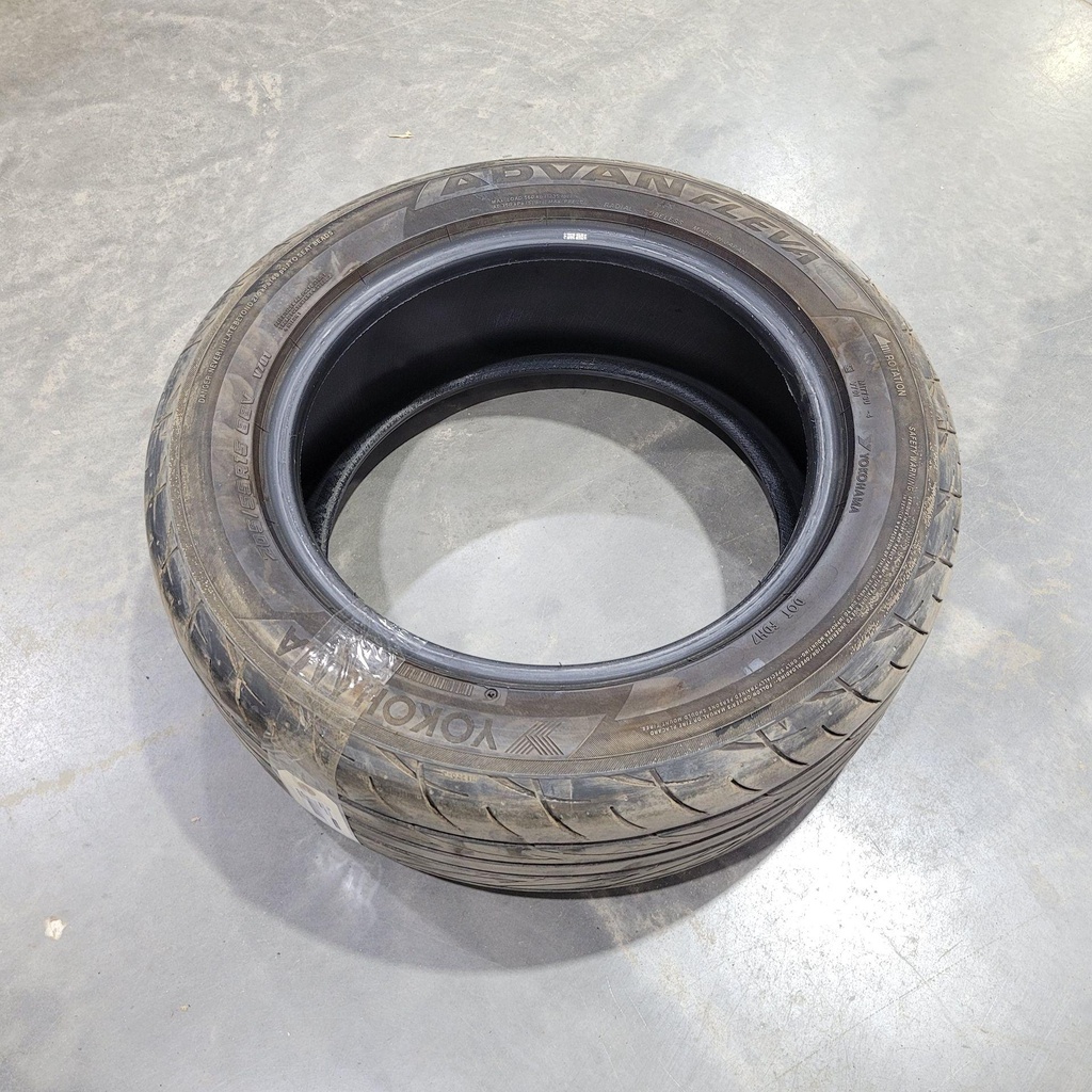 [705502600-001] rear tire 205/65/15 - 81t