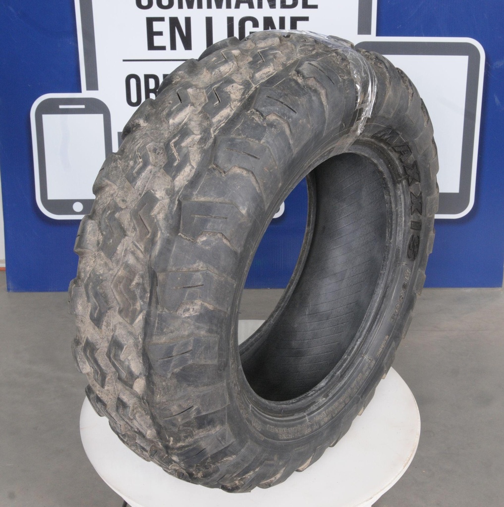 [26X8-14-U-001] 26X8-14 Pneu Usagé (26X8-14-U-001)