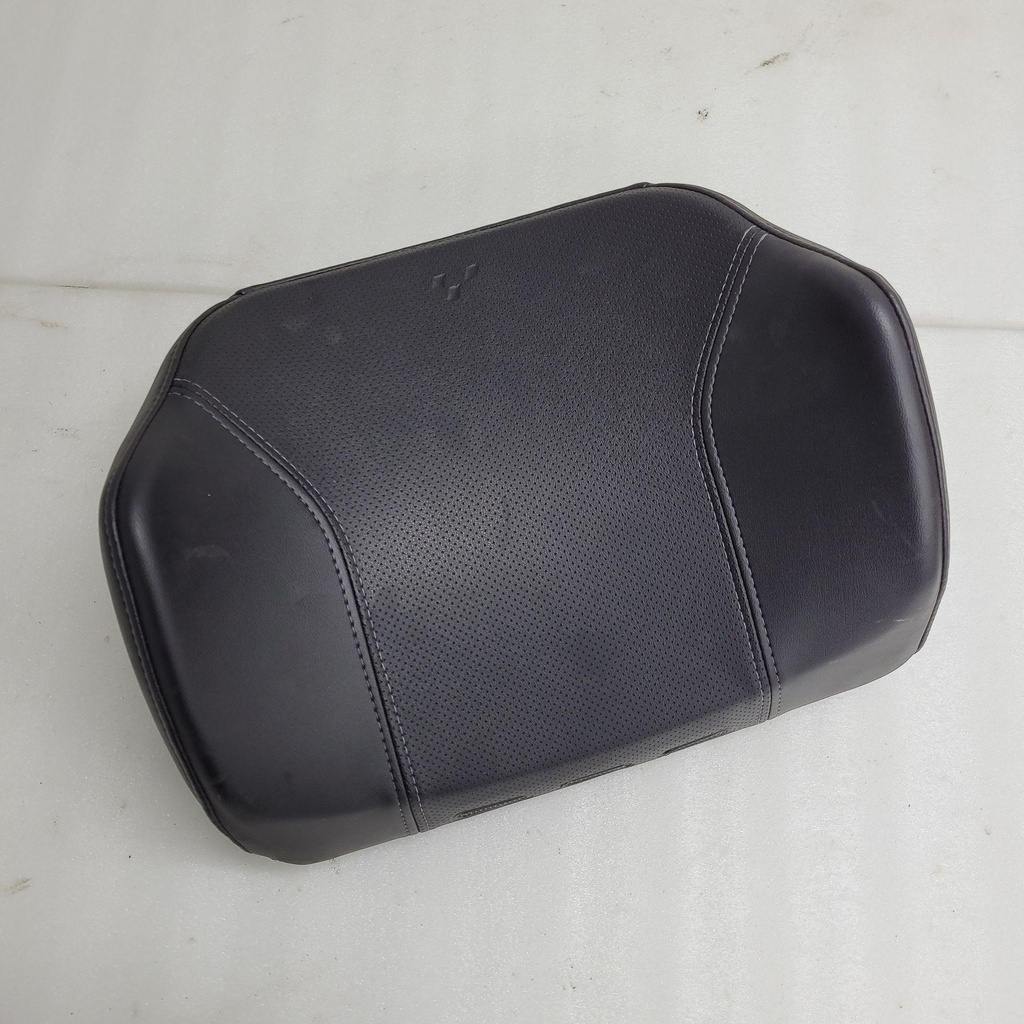 [708303613-001] Passenger Backrest