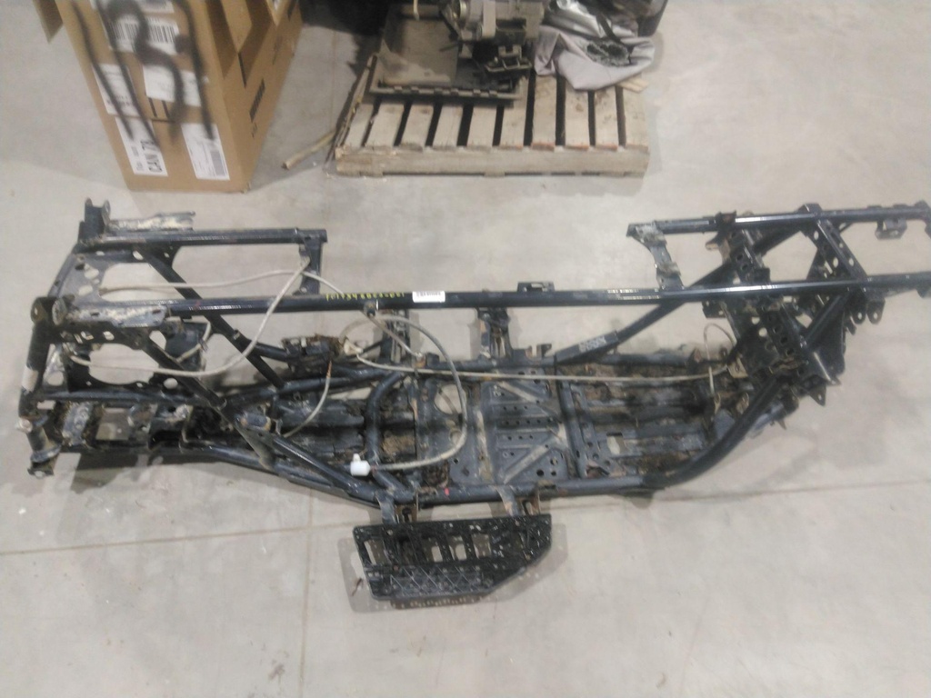 [1017546067-001] Frame Sportman 850 2011
