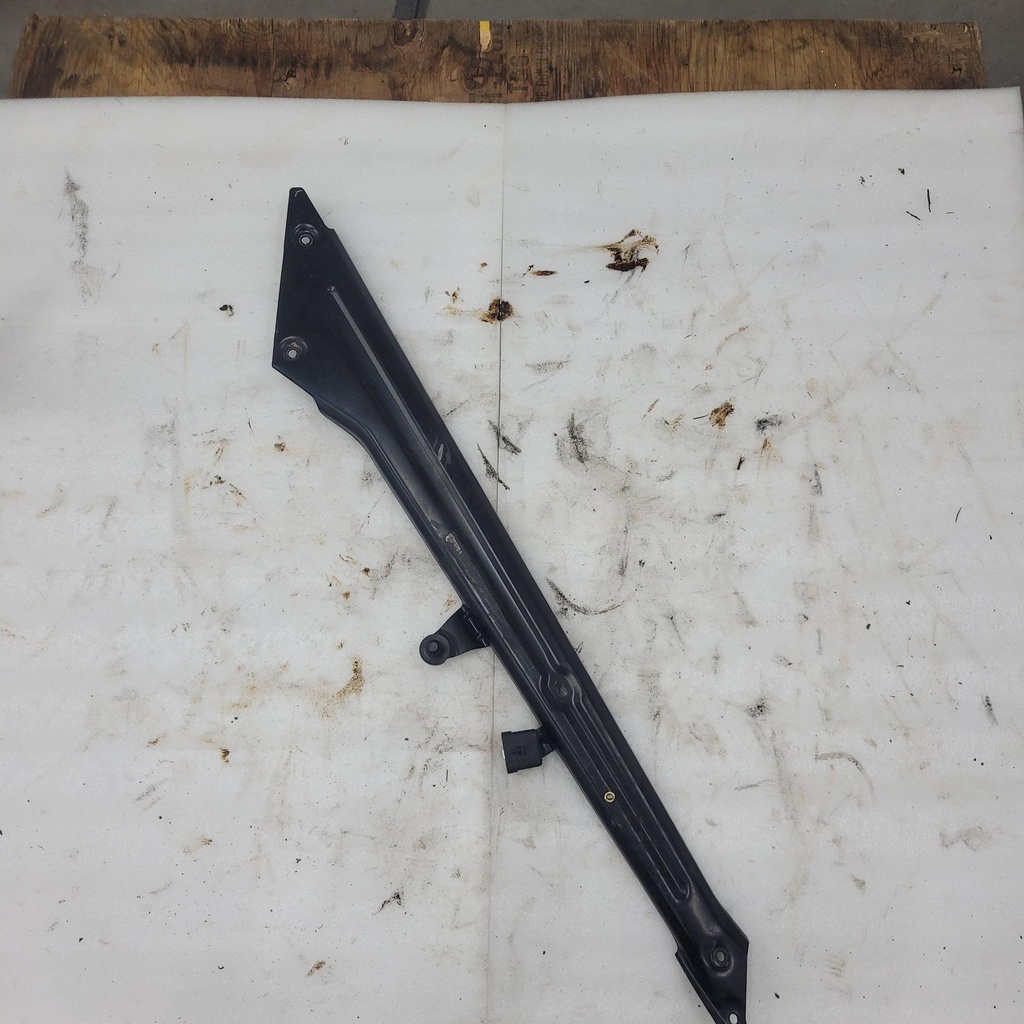 deep black,rh rear diagonal cross member