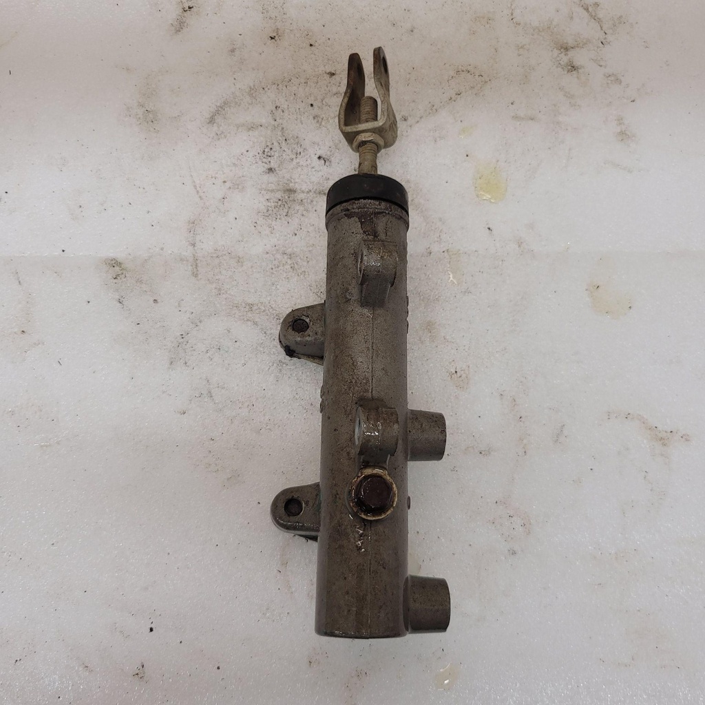 master cylinder