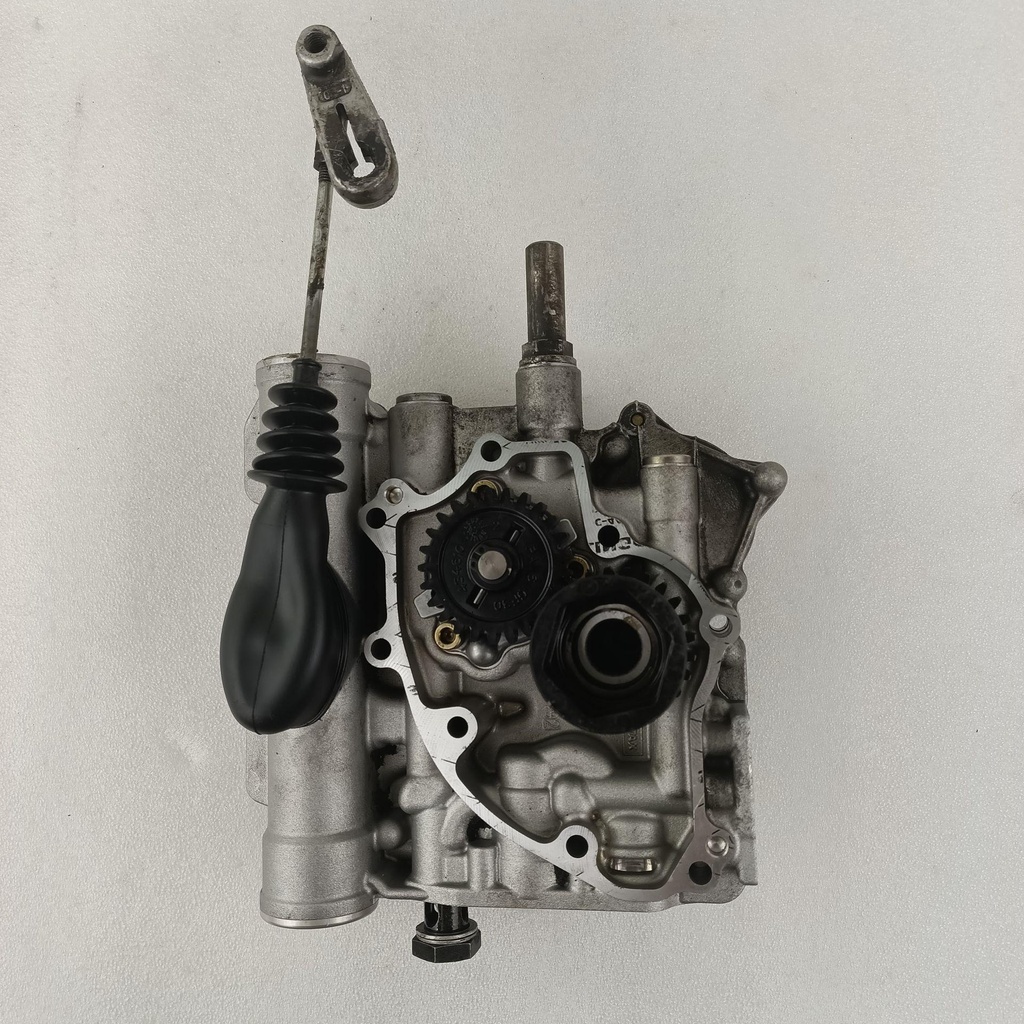 [420611492-001] (new ref. 420611496) hydraulic housing (420611492-001)