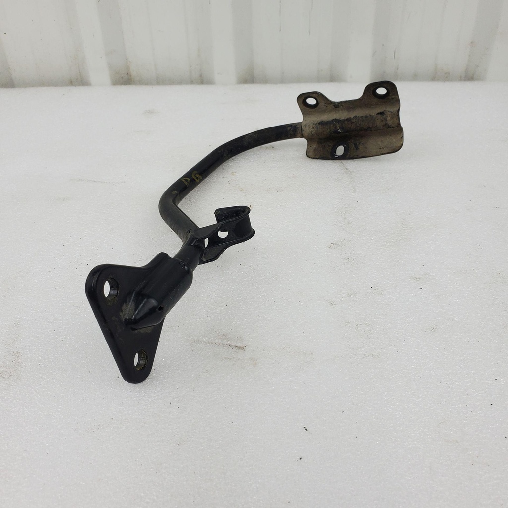 [705003347-001] lh fender rear support sm5 manual (705003347-001)