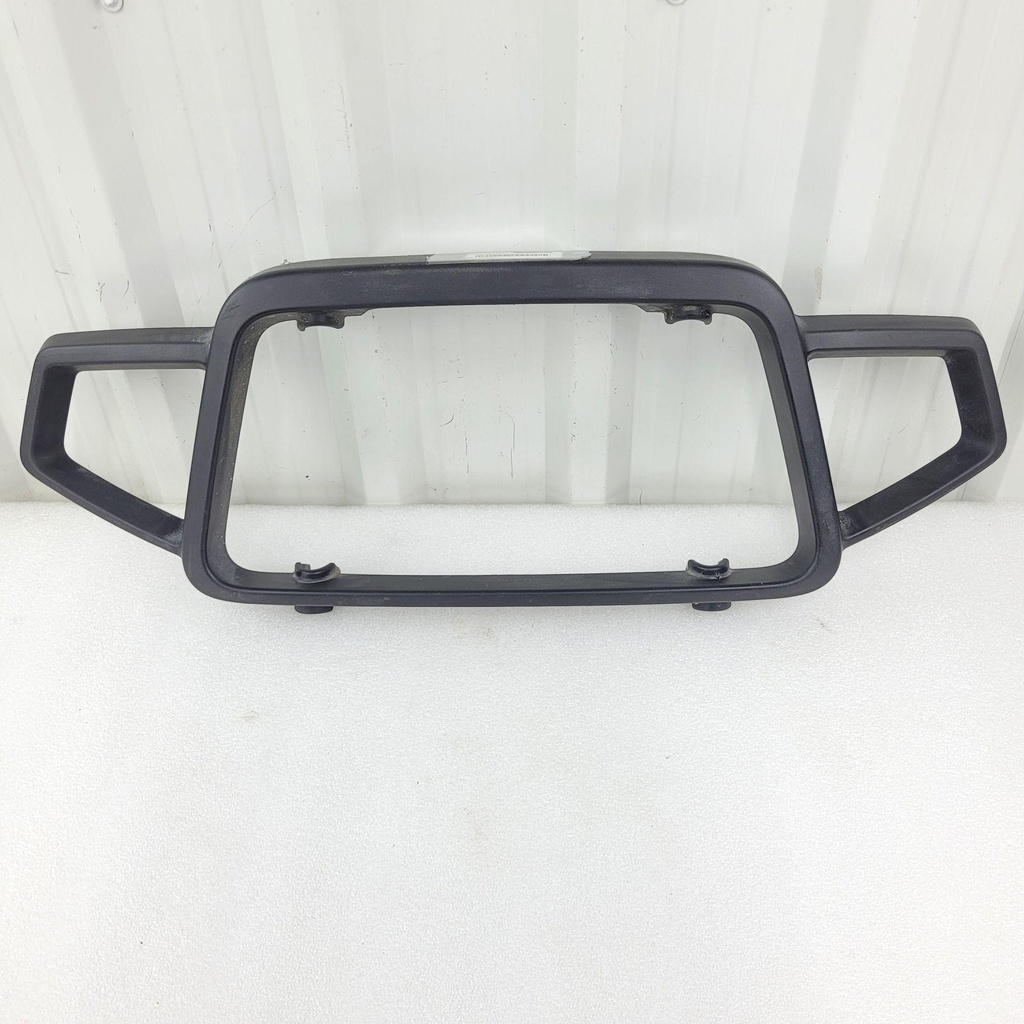 central bumper trim