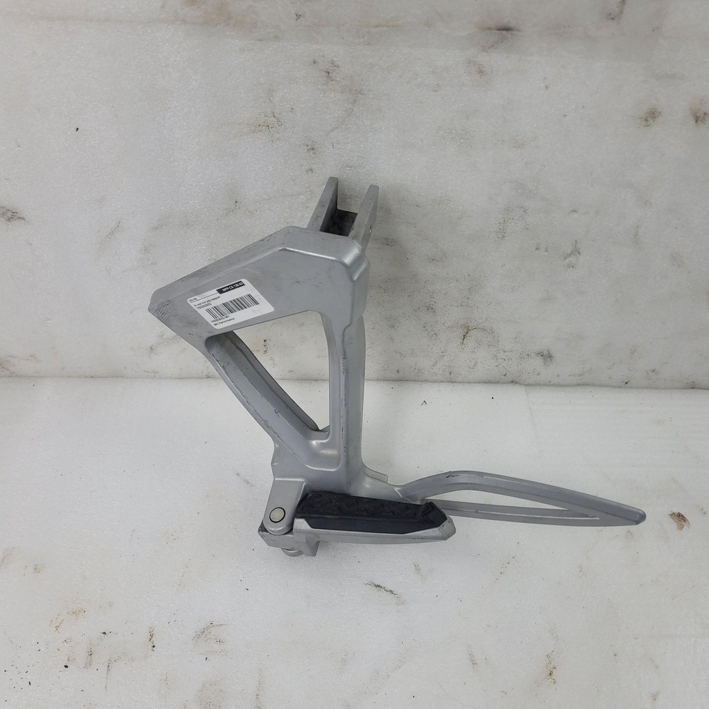 lh rear foot peg support