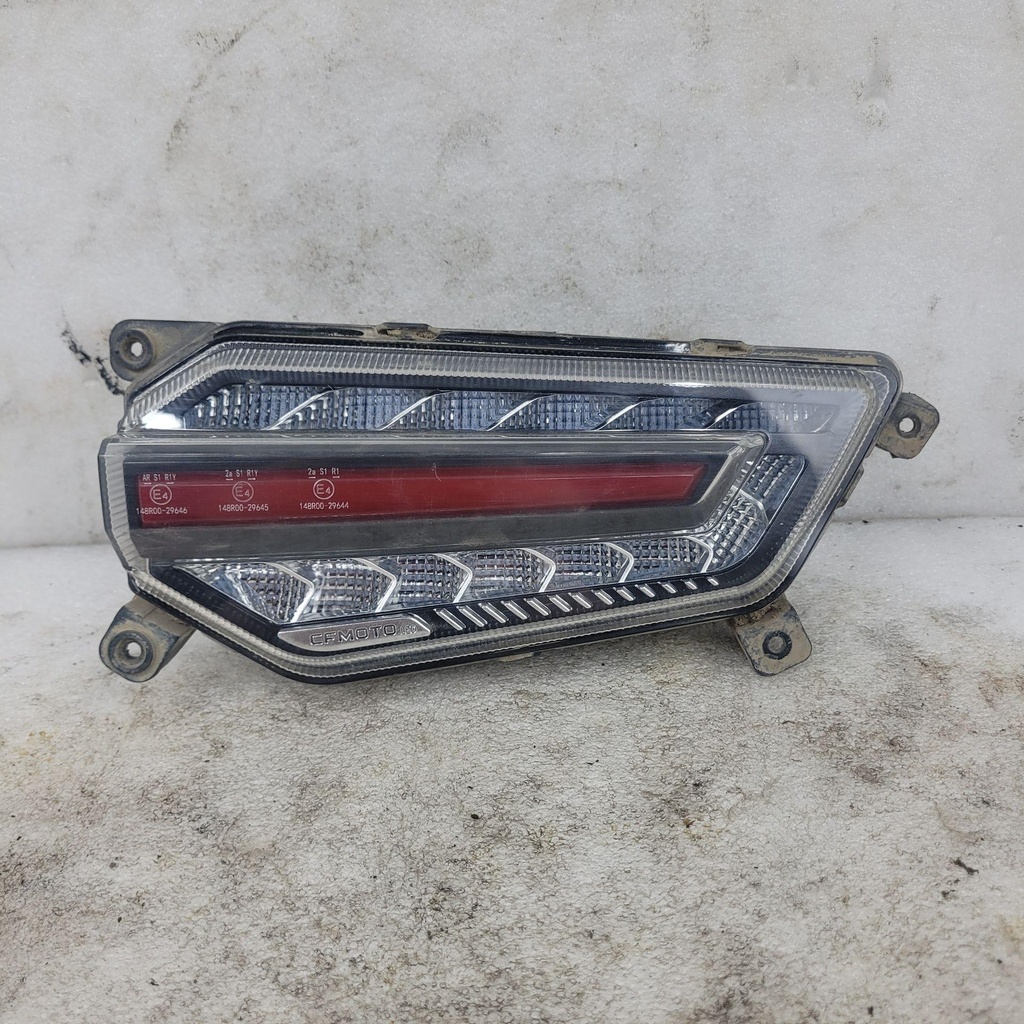 rh tail light
