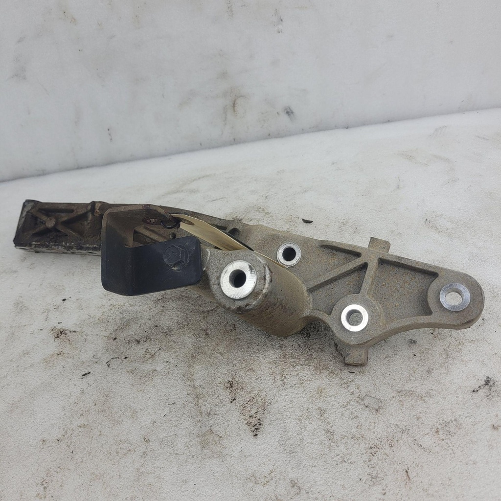 casting, upper, rh, engine