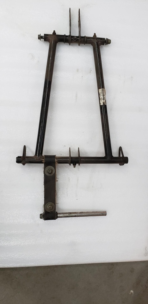 FRONT TORQUE ARM, RMK, BLACK