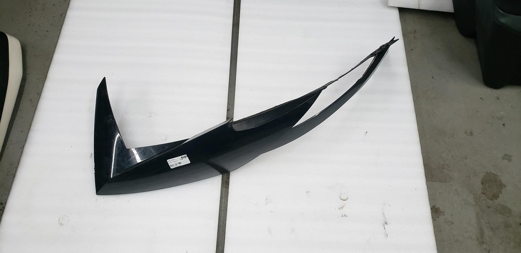 hood w/decals - right - black (inc. 2-3 and 5)