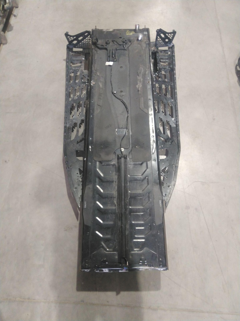 [415130377-001] Deep Black, Chassis (415130377-001)