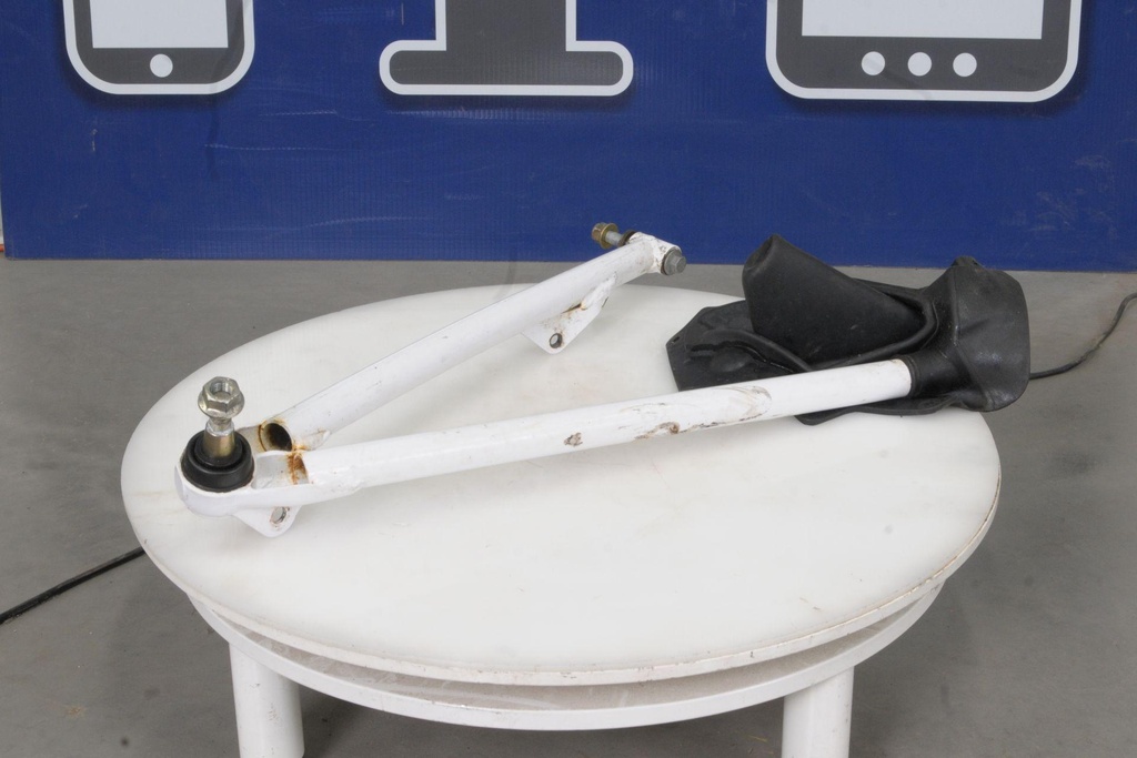arm, front lower lh. (white) ur for dpbse