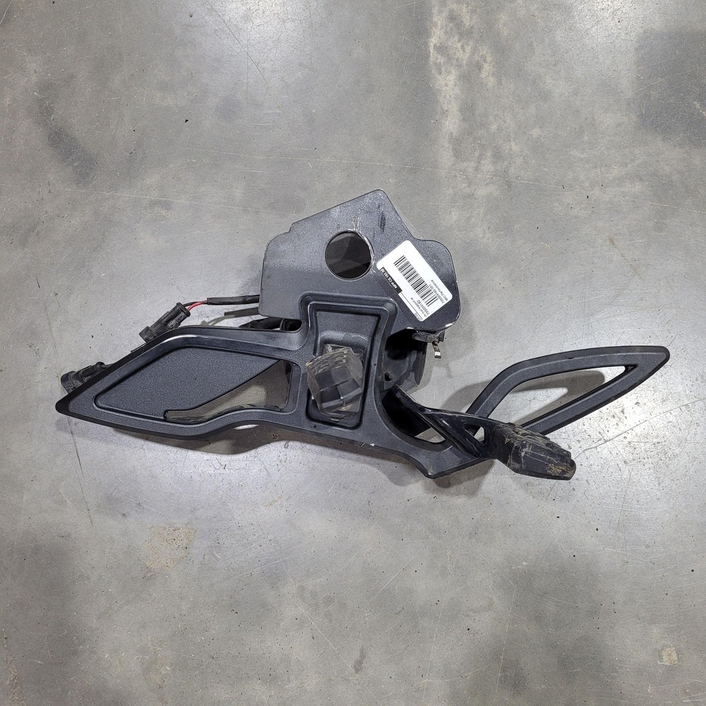 [705004182-001] rh foot support rs