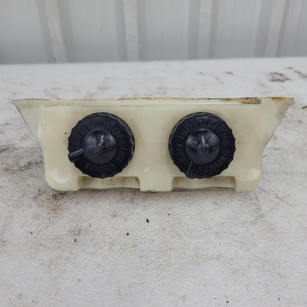 [705600735-001] brake fluid reservoir ass'y (705600735-001)