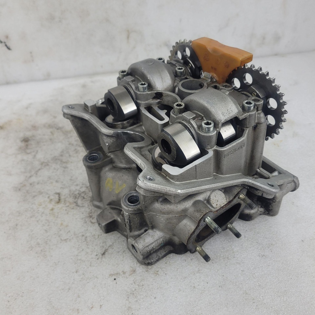 [420613465-001] (new ref. 420413034) front cylinder head ass'y (420613465-001)