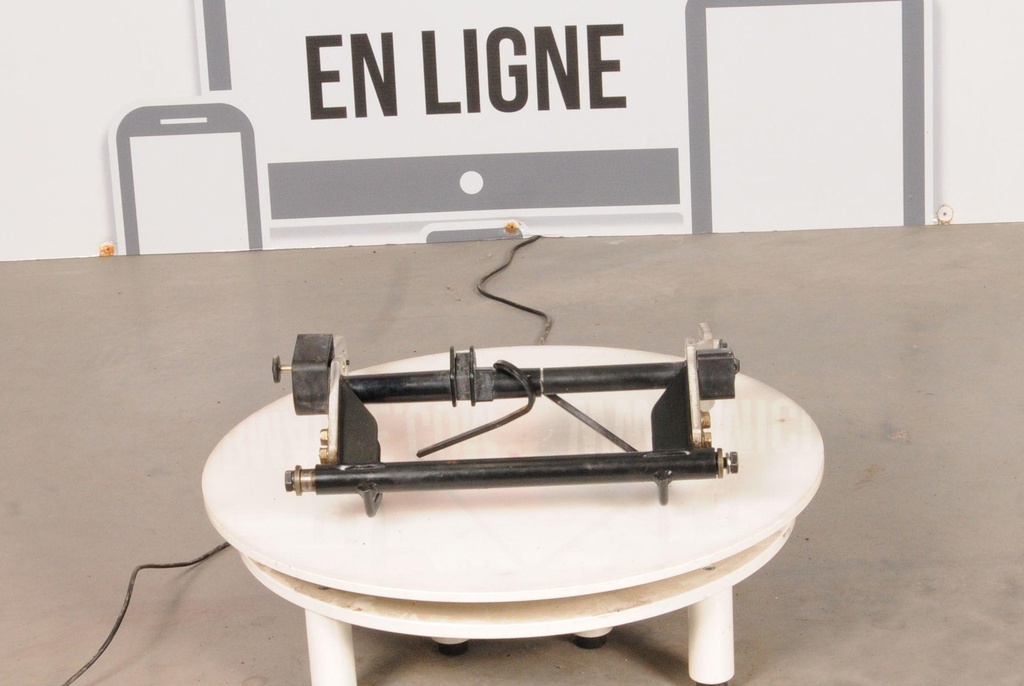 rh rail pivot model le