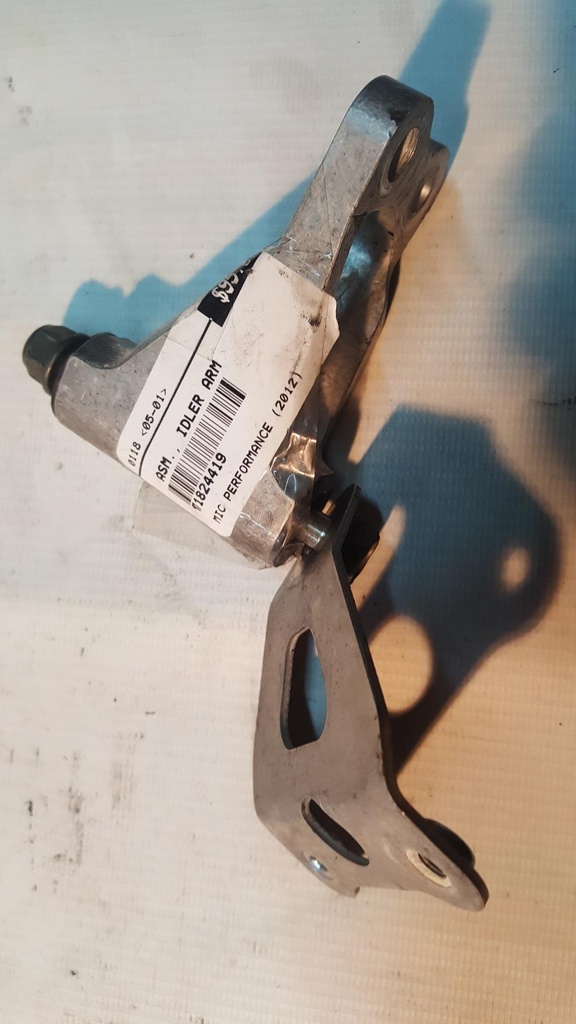 idler arm assembly