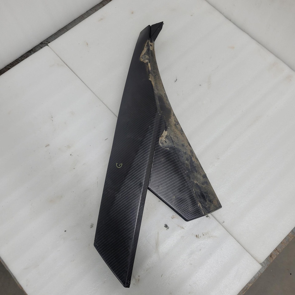 fender rear l b-cf model-black carbon (turbo)