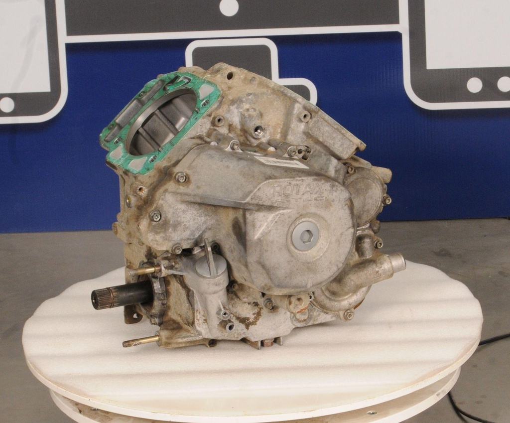 [420684554-001] (new ref. 420685317) crankcase ass'y (420684554-001)
